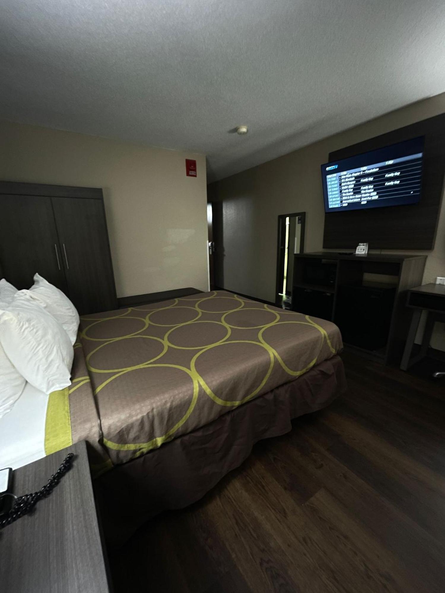 Hotel Super 8 By Wyndham Ithaca Exterior foto